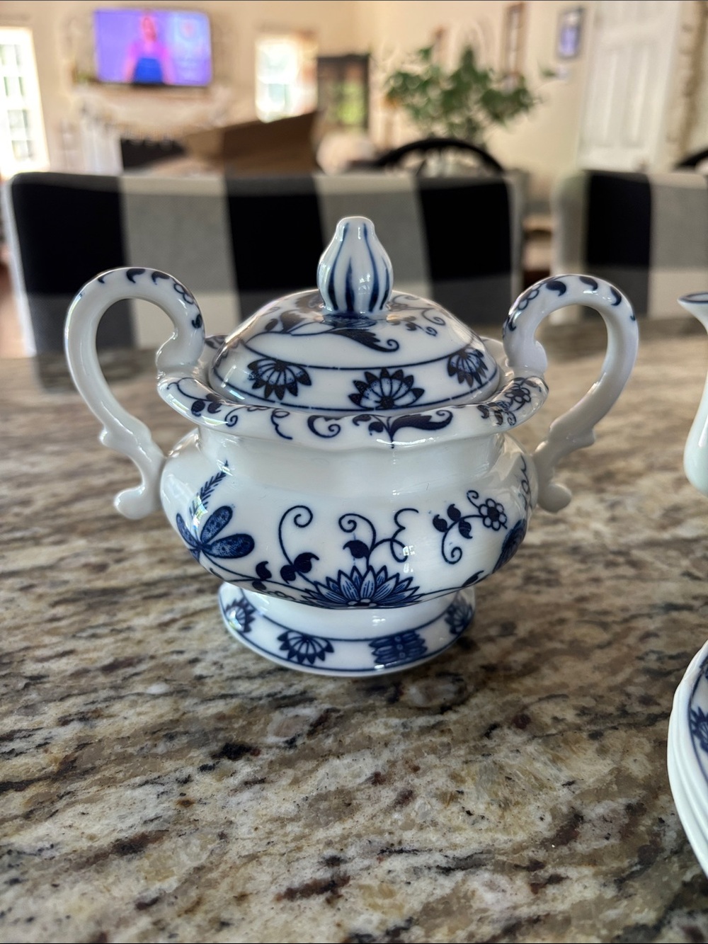 Vintage Vienna Woods Porcelain Tea Set - Picture 2 of 12